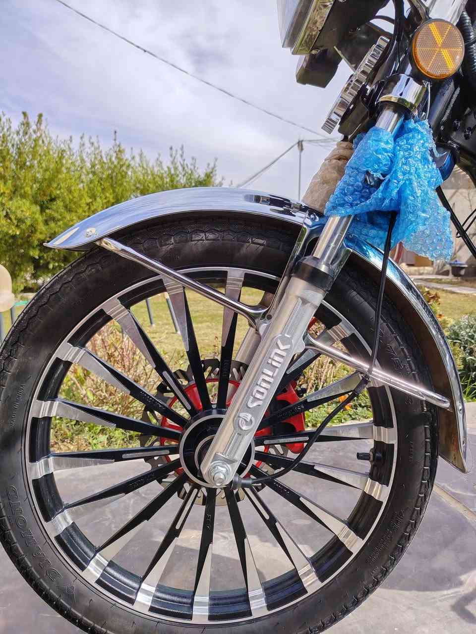 دراجه موديل 2025(النوعيه سيفان)
دراجه جديده بمعنى الكلمه شرط
ماشيه الف صار شهرين من مشدوده
للاستفسار الاتصال على الرقم ***********
السعر ٨٥٠ المكان العلم
