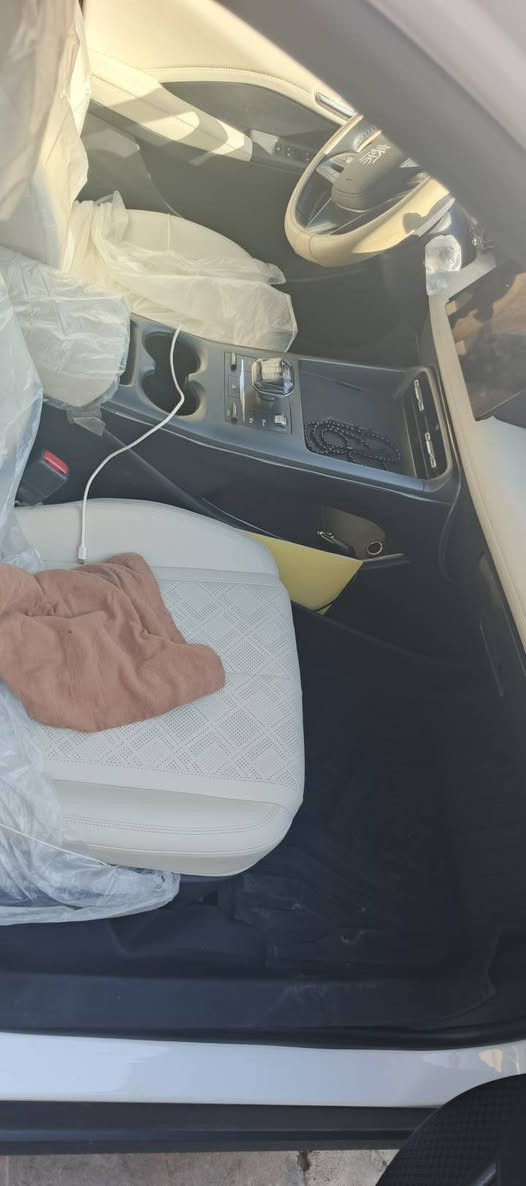 سلام عليكم بيع سريع و مستعجل
Byb موديل ٢٠٢٥
مكفوله كفاله عامه ماعدا باب السايق بيهه بارد 
مكاني كراده مريم قرب حيدر دبل
سياره بأسمي غراضهه كامله بصمه وكارت
أتصل على هذا الرقم
*********** واتساب
