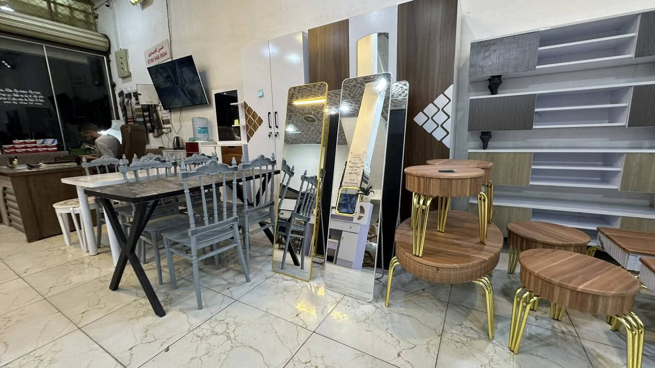 اهلا وسهلا بكم زبائننا الكرام نقدم لكم مجموعة متنوعة من الأثاث الحديث بأنسب الأسعار للحجز مراسلة الصفحة متوفر توصيل ***********
