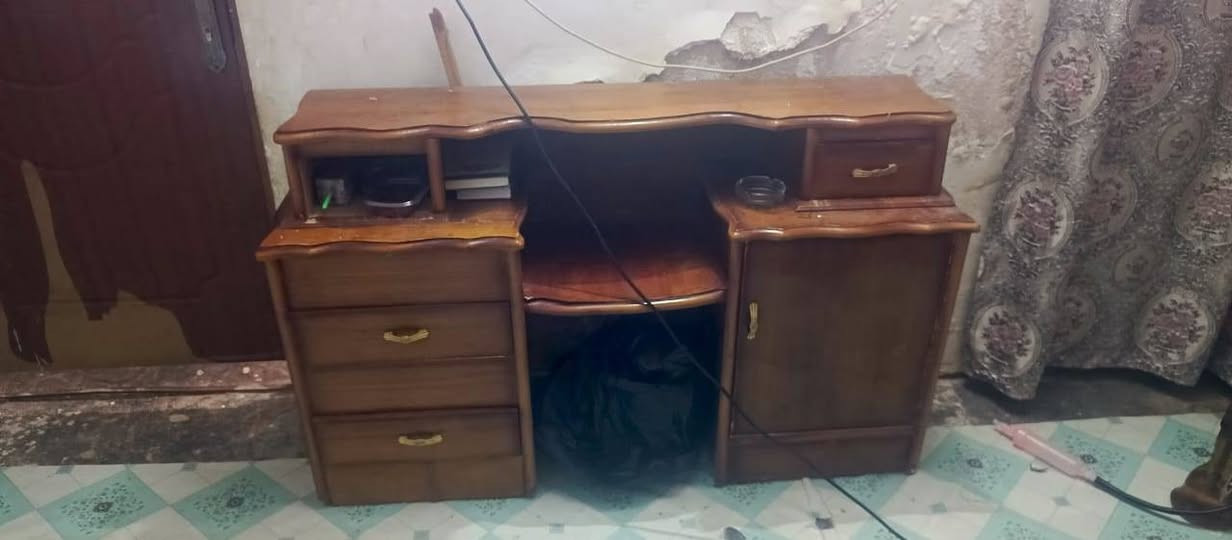 سلام عليكم غرفه نوم نظيف جدا 
سعرها 750وبيها مجال الشراي 
مكان ديالئ خالص عرب شوكه 
توصيل متوفر بكروه هم


**إذا كنت صاحب هذا الإعلان وتريد حذفه لأي سبب، رجاءا أرسل رسالة إلى الدعم الفني**