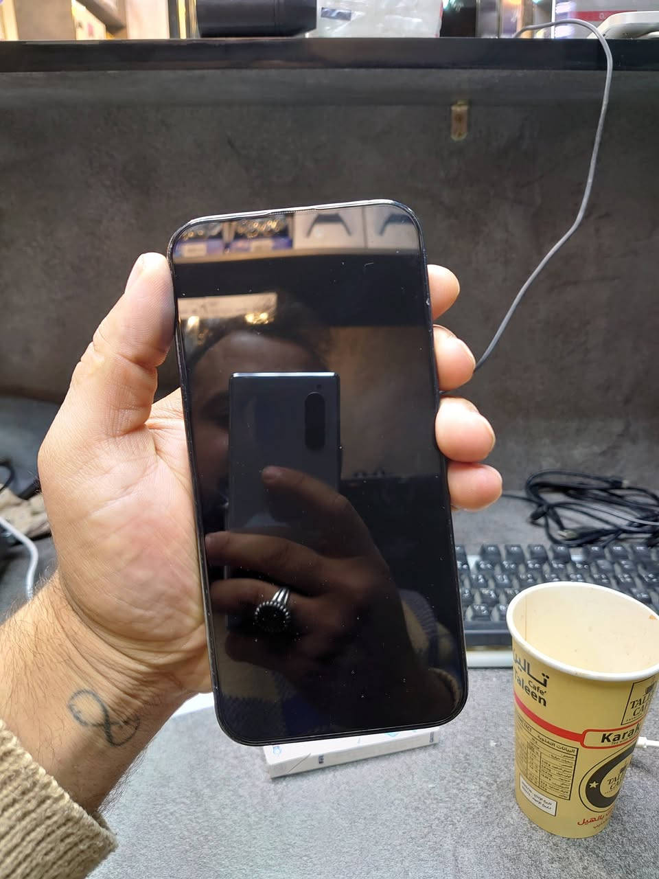 السلام عليكم 
ايفون 14 برو ماكس ZA
دبل خط مكفول الجهاز نضافة 100/100 
بطارية 85 ذاكرة 256


**إذا كنت صاحب هذا الإعلان وتريد حذفه لأي سبب، رجاءا أرسل رسالة إلى الدعم الفني**