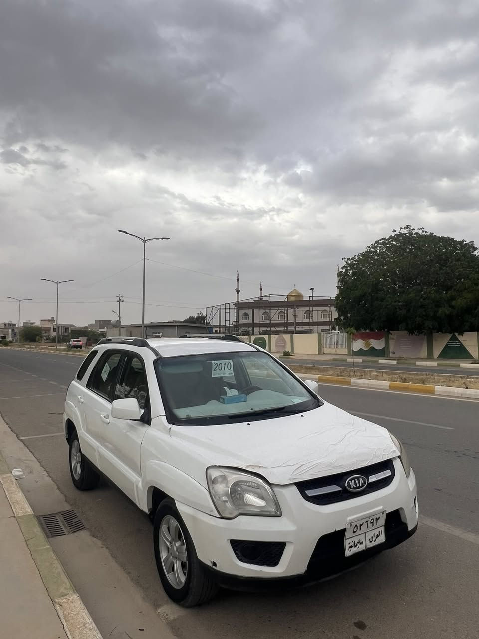 بەناوی خوای گەورە
بۆ فرۆشتن کیا سپۆرتج 2010
گئڕ و مەکینە و تەبرید بەشەرت ..
***********
