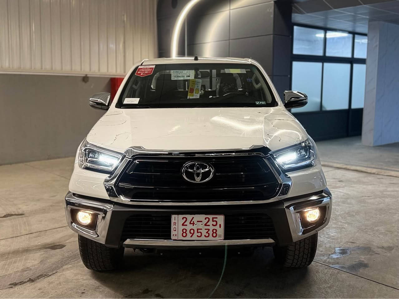 TOYOTA HILUX⚜️
مۆدیل:2025
1.700كم بەشەرت 
بێ بۆیاخ بێ سارد هەمووی بەشەرت
شەریكە جیهان زەمانی ماوە✅
رەقەم نەكراوە،كاتی سلێمانی✅

مواسەفات:
كوشن سارد، شاشە، تویتەر، دەبلەكسل، تراكشن
مۆبایل چارج، سوكان ڤۆلیۆم، مۆدی eco، جامی كارەبای هتد

مەكینەی ٤ بستۆن ٢.٧
هەموو شتەكانی شەریكەی لەگەڵە
‎كارەبای و دەبل و هەمووی بەشەرت
‎سلێمانی📍
‎سعر:$💵282
0773 554 8009📞
………………..
TOYOTA HILUX⚜️ 
مودیل2025
ماشی ١.٧٠٠كم فقد بشرط
بدون شوخط  بدون صبوغ بدون بارد بشرط كفالە عام
شركە جيهان ضمان موجود ✅
بدون رقم,يترقم شمالي✅

مواصفات:
كشنات بارد، شاشة كبيرة، سماعة تويتر، دبلكسل،
موبایل چارج, قیادەECO ، لایتات زینون و بلاجكتور،..

 ٢.٧‎محرك ٤ سلندر
غراض بلادية موجوده
‎دبلات و كهربائی و محرك كلل بشرط
‎سلیمانی📍
‎سعر:$💵282
0773 554 8009📞 السليمانية, العراق
