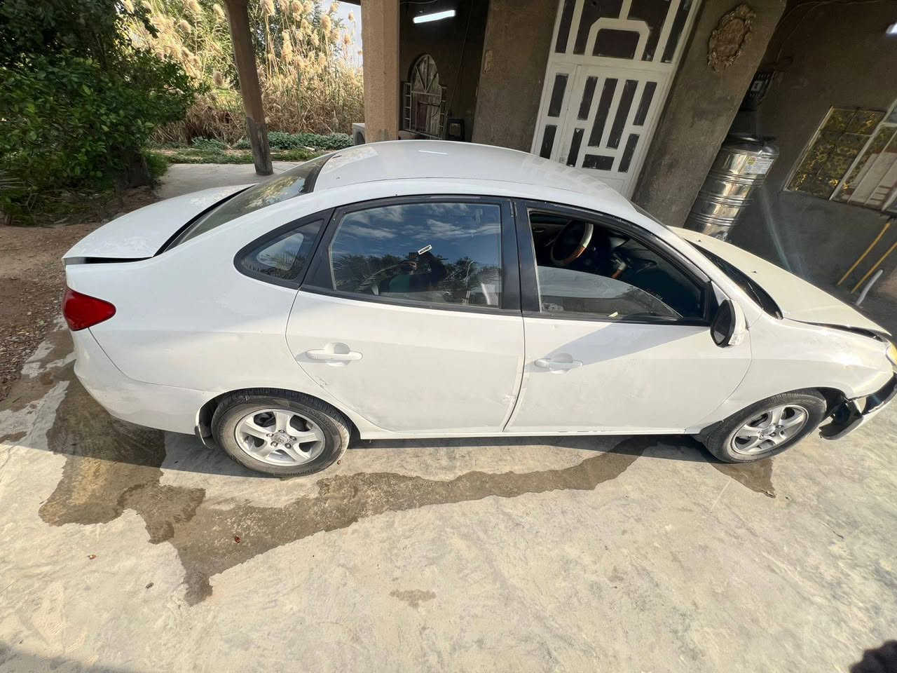 سلام عليكم
النترا للبيع 2011 ابيعها على حادثها تفاصيل اكثر خابرني 
***********
***********
