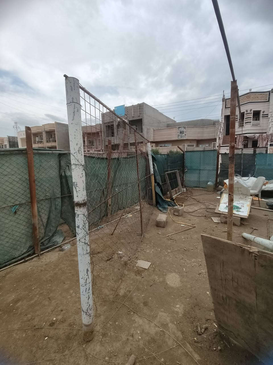 سلام عليكم شباب واجهة بي ار سي الارتفاع 2 متر العرض 4 متر ترهم مال دجاج وترهم غنم وترهم يعزكم الله جلب مثل ما واضح بل صور بدون باب *********** تواصل واتساب
