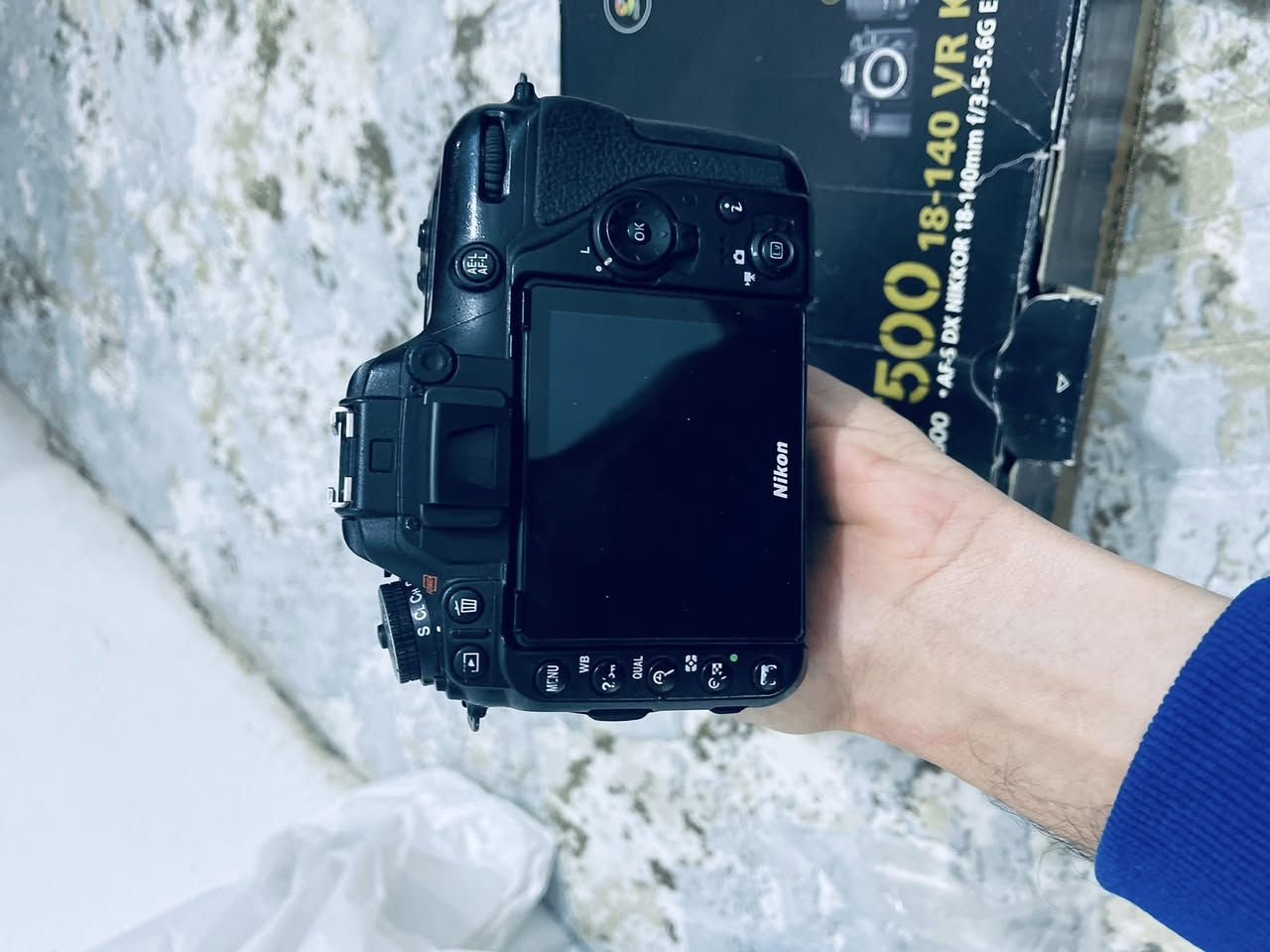 كامرة نيكون D7500 للبيع
نظافة 70% مستخدمة ... مع ملحقاتها
العدسة الاصلية 140-18


**إذا كنت صاحب هذا الإعلان وتريد حذفه لأي سبب، رجاءا أرسل رسالة إلى الدعم الفني**