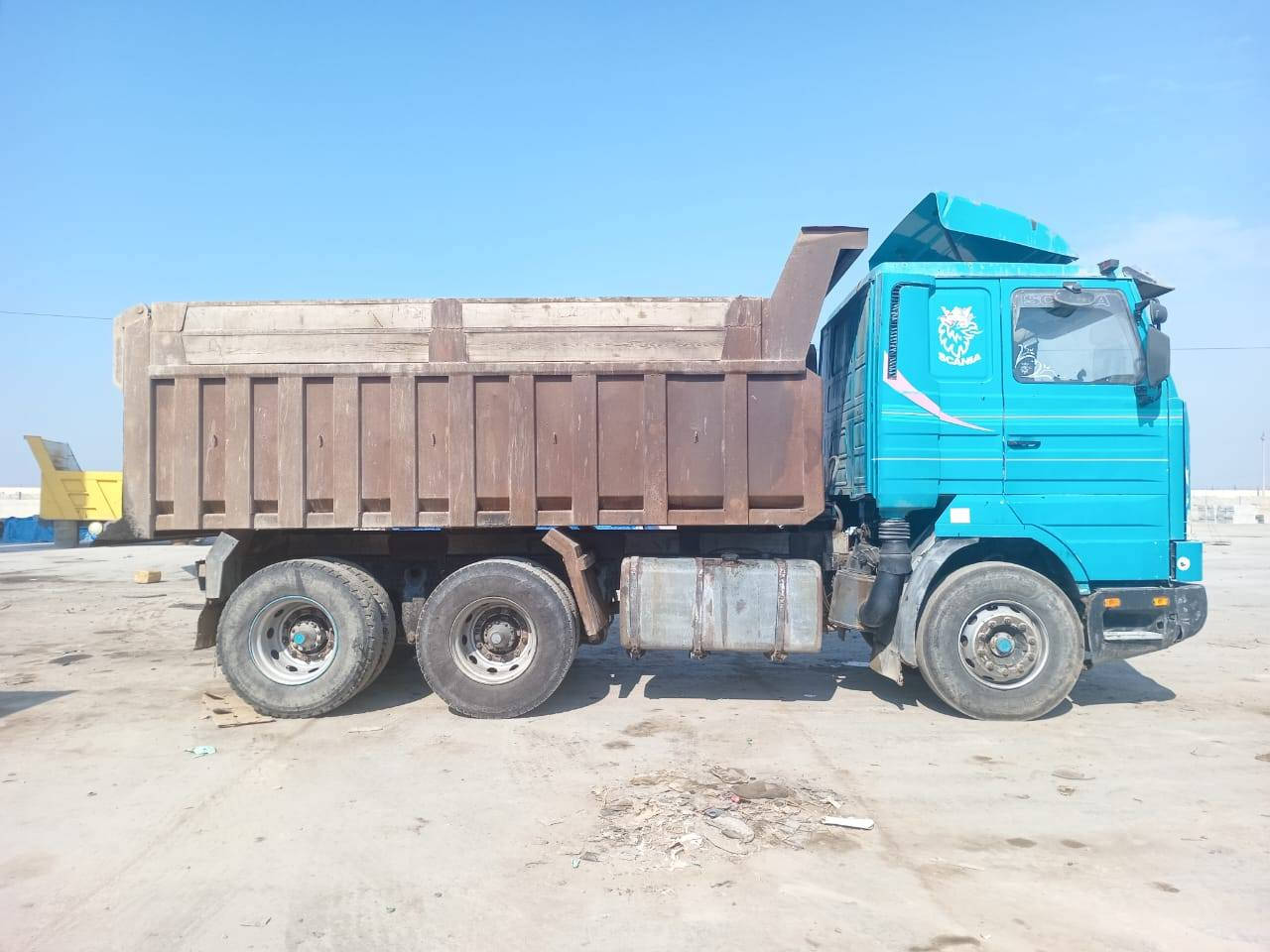 السلام عليكم سكانيا للبيع قلاب 143 كير 900 لا صرف ولا نفخ موديل 95/ سنكل جوبليس مال سكانيا رقم صلاح الدين الاماني بسمي شرط التحويل
طخم تاير 
للتصال 
***********
