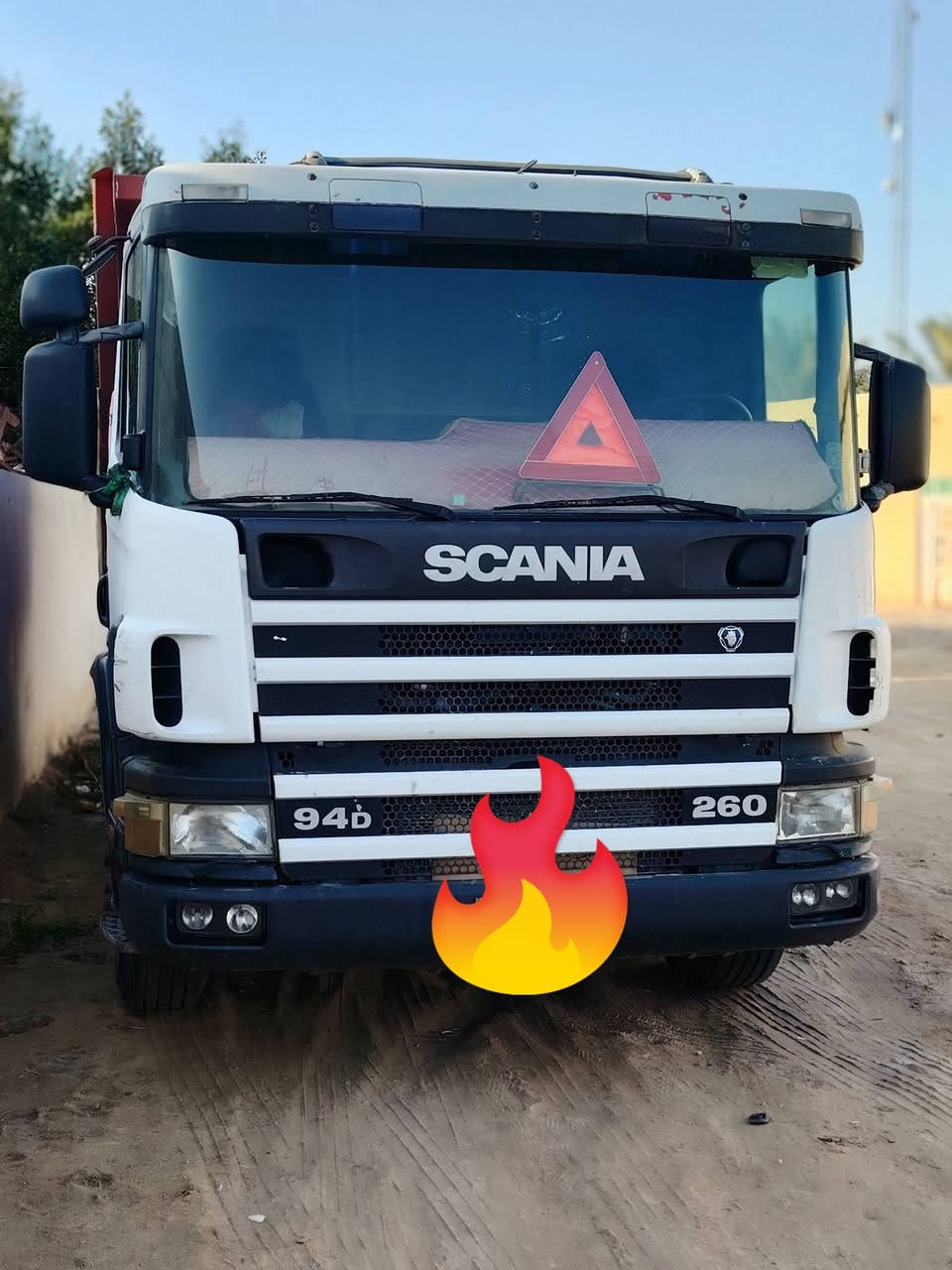 سياره سكانيه موديل 2004 سياره مكفوله كفاله عامه سنويه لل 29   () ***********
