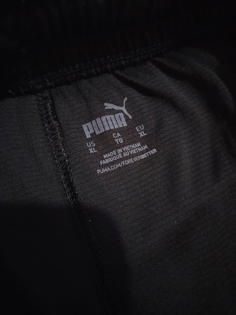شورت Puma رياضي (فيتنامي أصلي)، قياس XL. هاي القطعة لأهل الكد والطلعات اليومية، خامة قوية وبنفس الوقت باردة ثلج. غسل ولبس وما يتغير لونها ولا توبر. بالة أوربي نظيف جداً ومكفول. السعر 12 ألف بس، واصل لباب بيتك (توصيل مجاني). اللي يعرف الفيتنامي الأصلي يعرف قيمته، قطعة وحدة وهنيئاً للي يلحق عليها. 💢


**إذا كنت صاحب هذا الإعلان وتريد حذفه لأي سبب، رجاءا أرسل رسالة إلى الدعم الفني**