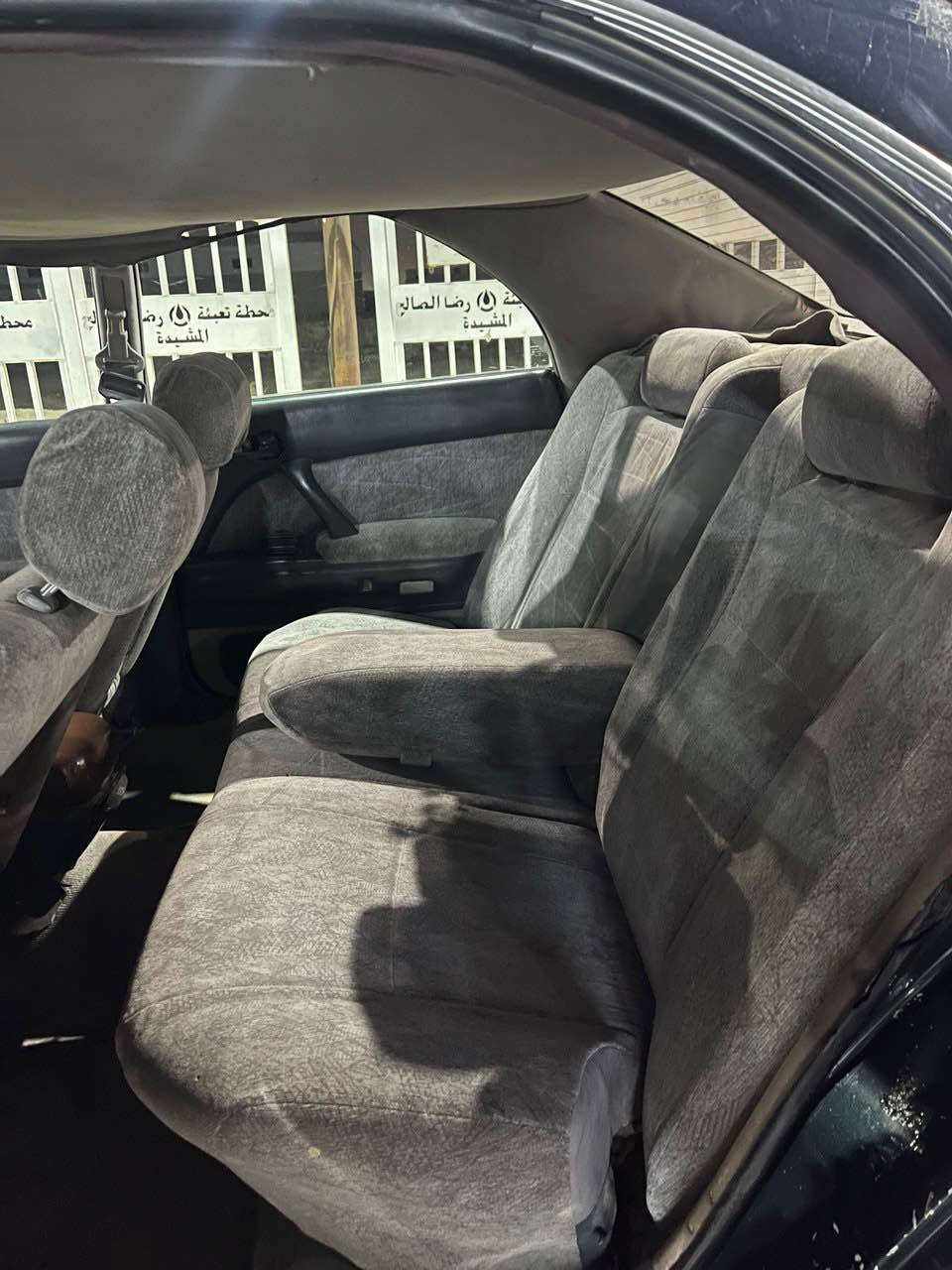 السلام عليكم للبيع كراون بطه موديل 1995 رقم انكليزي جديد بأسمي محرك كير 3000كفاله صدر ممتاز كشر كما موضح بالصور مكاني واسط صويره سعر 37 و بيها مجال للشراي 
*********** متواجد واتساب و رصيد فقط الصويرة, واسط
