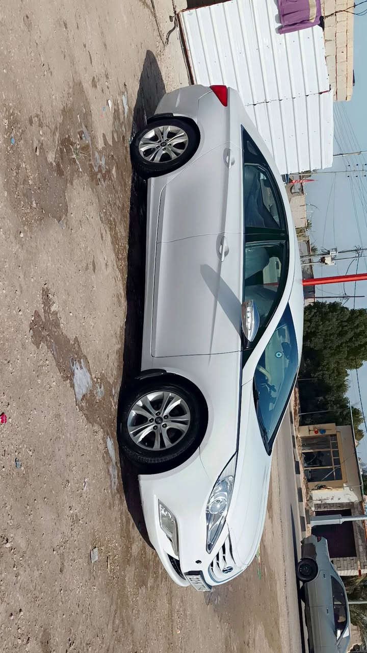 يا الله سوناتا 13 شكل ال 14 مكفوله كفاله عامه ما عده بارد قليل بل جاملغ الامامي الايمن فول مواصفات عده بنراما تحكمات استيرن اشاير مري  مري شفط شفتات سرعه 3 انضمه قياده شاشه كامره دواره مكينه 2400 رقم بغداد ب اسمي مداور ثاني يوم حساسات خلفيه 5 ويل كب ما تخسر عليه الف دينار السعر 145 وبيه مجال المكان نجف ***********
