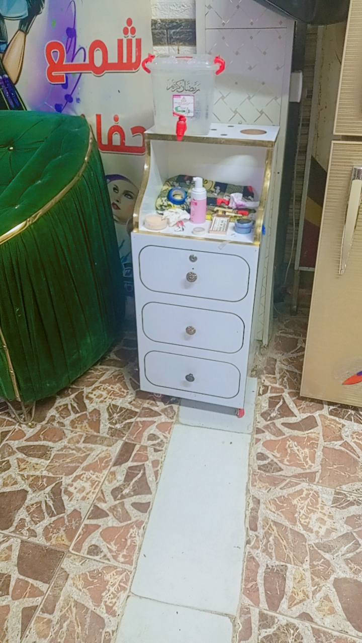 اغراض صالون للبيع
يؤجد بدلا ايضاللبيع سبب البيع عدم التفرغ


**إذا كنت صاحب هذا الإعلان وتريد حذفه لأي سبب، رجاءا أرسل رسالة إلى الدعم الفني**