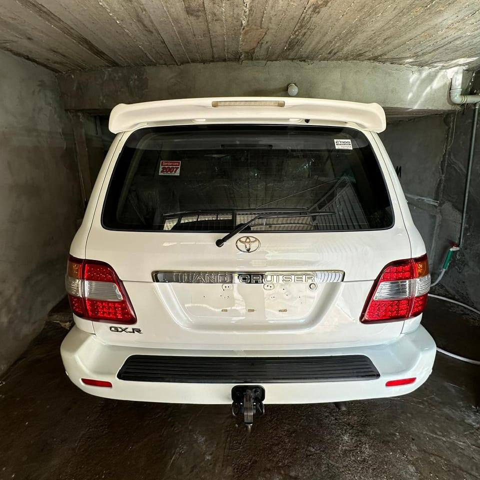 تۆیۆتا لاندکروزەر 2007 مۆنیکا   G.XR ڕەنگی سپی سەدەف ،
 فوول مواسەفاتە سڵاید ،
 سەلاجە ، چوار جام ئۆتۆ ،
 ٣ ڕیز کوشن ، تەبرید مەرکەزی ،
 شاشە ئایپاد . زۆر جوان
 ماوەتەوە هەمو گیانی بە
 شەرت کارەبای و 
 سەرفو دوکەڵی نییە . 
تەنها یەک چەمەلەخی پێشەوەی بۆیاخە بێ ناوگرتن

سعر لە کۆمێنت داوابکە ڕاستەخۆ بۆت دیت 📩

گیرومەکینە بەشەرت زۆربەجوانی پاکی ماوە هیچ خەلەلیکی تیدا نییە 
 ٤ تایەی لۆکی دەنلوپی یابانی لەسەرە عەزێت نەبێت

ژمارەی خاوەنی 
***********
***********
