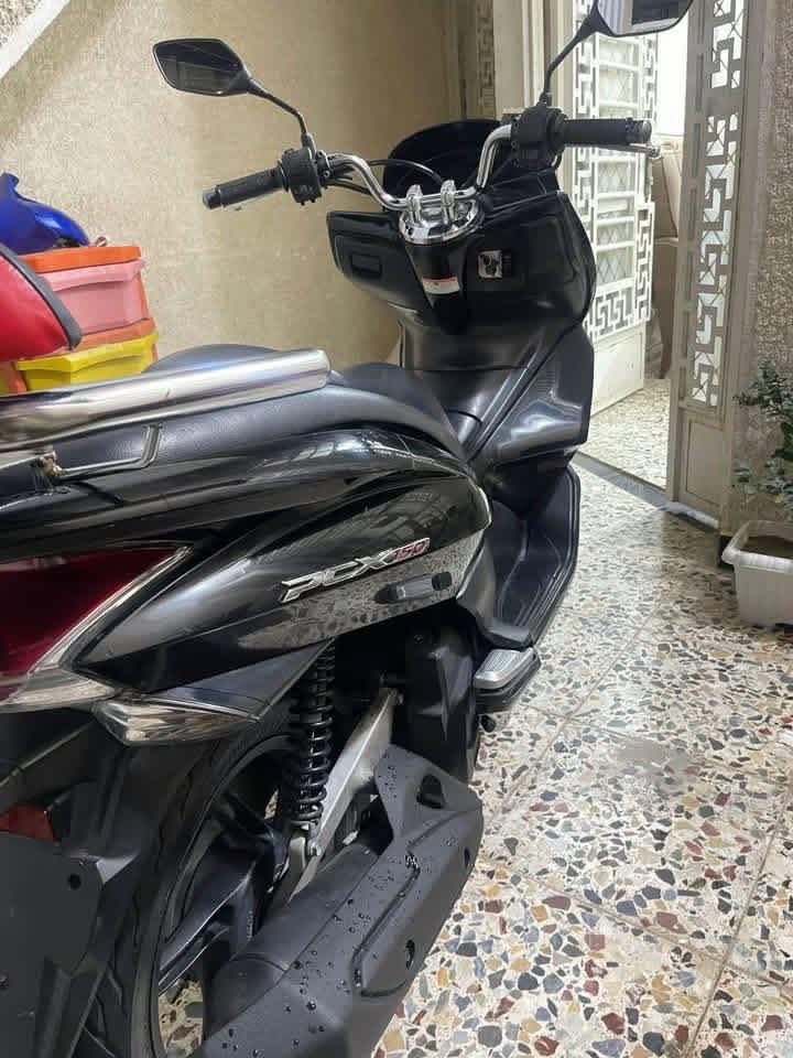 سلام عليكم
بيسي اكس جيل اول 18

ماشيه 32 ياباني محرك 150 دراجه مكفوله كشر ومكينه دراجه ناعمه وشلعه فول رايدهة ب12 وبيهة مجال مكاني بغداد مدينه الصدر 
***********
