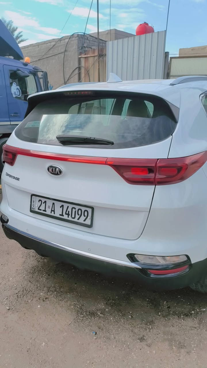 سلام عليكم سبورتج موديل 20
مكفولة فقط تكحيل بالجاملغ الامامي الايمن 
بصمة
حساس امامي خلفي
شاشة كامرة
تحكم ستيرن
مري شفط
اطارات جديدة
رقم سليماني باسمي سنوية جديدة
العنوان بغداد الجديدة 
 السعر 208ورقة بيها مجال
رقمي ***********
