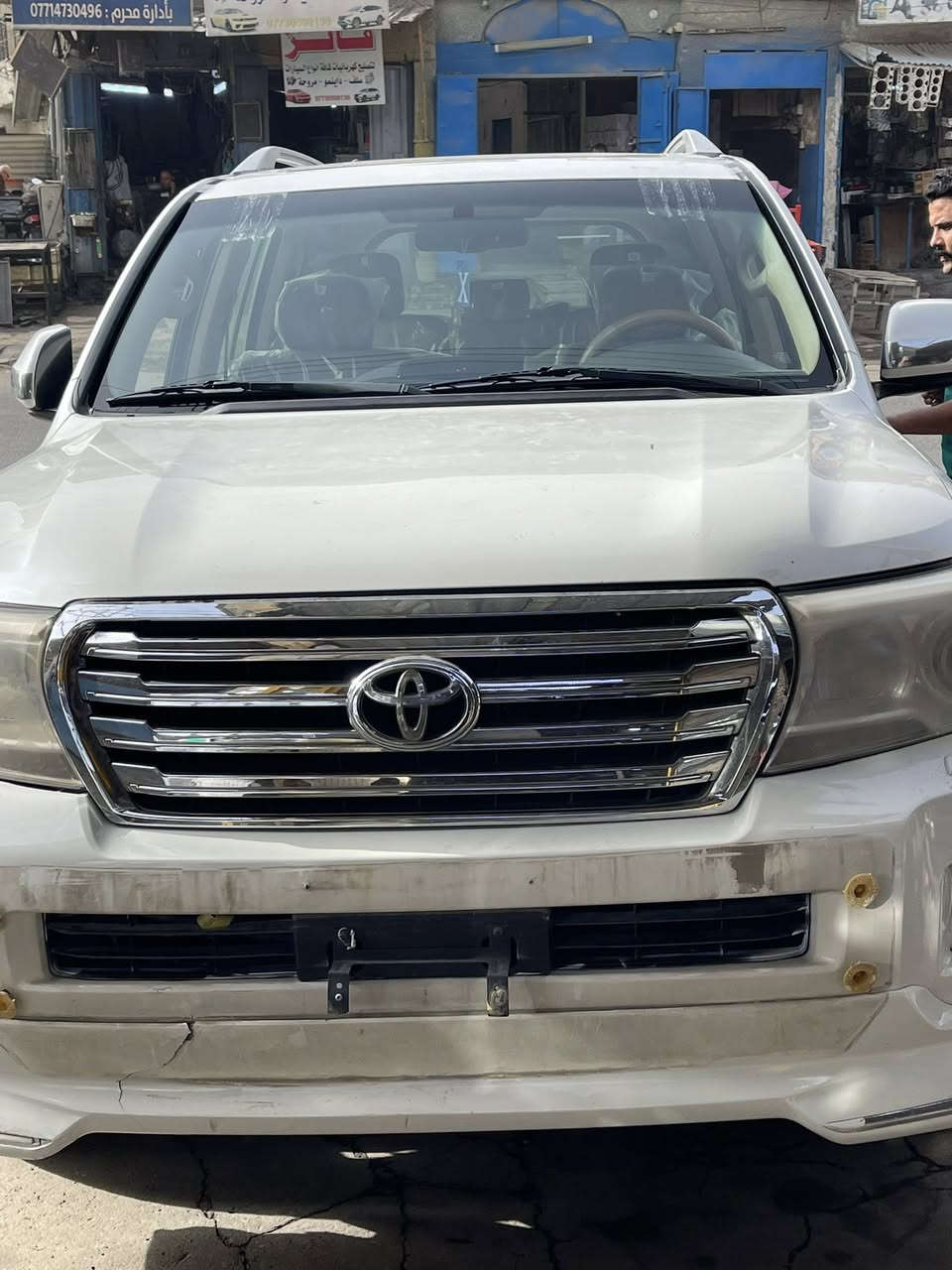 نوعيه الزجاج إيراني وليس اصلي ابو السياره رحمه لوالديك ماكو اصلي واذا توفر غالي  المهند لزجاج السيارات
لاستفسار 
***********
ابو علي ابو علي الجمالي
