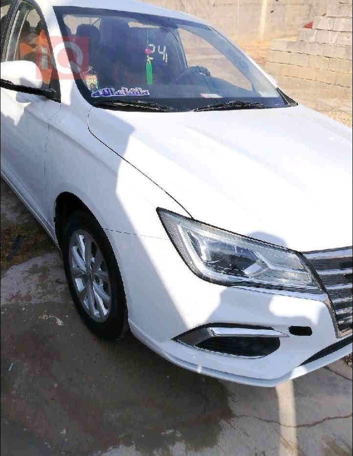 {السلام عليكم ورحمة الله وبركاته}
{للبيع او مراوسه حسب القناعه } 

{نوع السياره/ Mg5} 

{مواصفات / STANDART} 

{1-لايت عدسه} 
{2-مثبت سرعه} 
{3- مانع انزلاق} 
{4-عداد قياس للاطارات} 

 {ماشيه/27000الف}

{حجم المحرك/1500 تنفس طبيعي }

{ السنور مع صور السياره}

{مكان/ديالى خانقين}

{السعر/107بيه مجال } 

{الرقم/***********}
