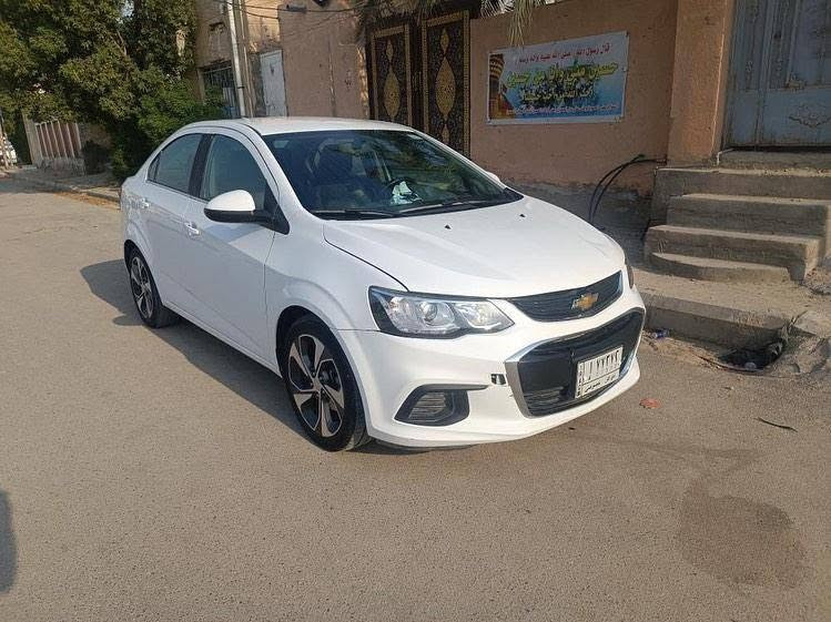 السلام عليكم
شوفرليت سونك امريكي موديل ٢٠١٨ بريمير أعلى فئة بالسونك فول اللون أبيض حره بأسمي صور الحادث مرفقة بالبوست👇🏽👇🏽
مواصفات السيارة 
١- محرك تيربو 1.4 اقتصادي وقوي 
٢- دبل كير اوتماتيك + عادي 
٣- السياره تشغيل بصمه
٤- اربع بيبان بصمه
٥- الجنطه بصمه 
٦- نضام تشغيل عن بعد .
٧- شاشه كامره دواره
٨- دبل تحكمات ستيرن
٩- شاشه عرض اعطال،تجيك دهن،تجيك تايرات،عداد رقمي لشاشه .. 
١٠-  جام كهربائي ٢ اوتو. مانع انزلاق.
 ١١- كشنات جلد وكهربائيات . داخل لونين .
١٢- بلوتوث  واي فاي .اندرويد اوتو ابل كاري بلي (بلاد)
١٣- ويل كب  تنبيه سرقه 
السعر 86 مكان السيارة الناصرية
***********
