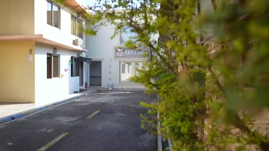 استمتع بإقامة رائعه في موتيل أريز السياحي  للاستفسار الاتصال بل ارقام التأليه *********** /***********
