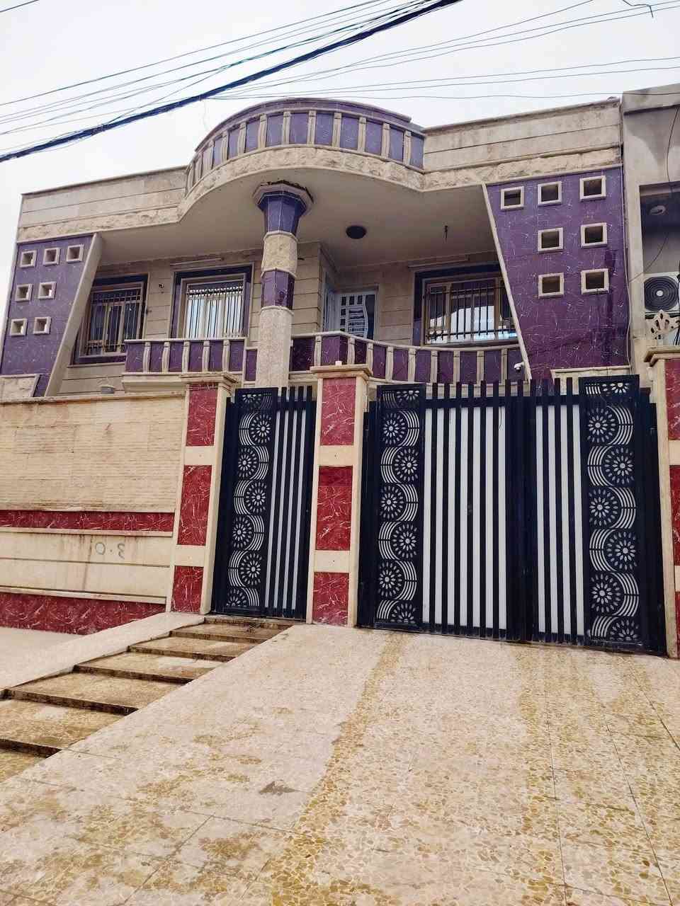 بيت البيع موصل حي الانتصار شارع 60 يبعد عن شارع 60 🛣️100 متر🛣️ مقابيل المستوصف، شارعو 20 المساحه👉 200 متر طابقين فول فول👉👉👉👉 واجهه حلان يتكون📍 الدار من🏠 5 قرف نوم 💤 وهولين واستقبال🏡 ومطبخين2👉👉 وحمامين 2 دبل يو سي 3👉👉 سند طابو الزهور📍 شرط تحويل👉 المكاتبه مع الشرعي، سعر الاستفسار مكتب 🏢 ابو صفوان العقار الاتصال الارقام ☎️☎️☎️☎️ التاليه✅✅✅✅✅✅✅✅ 
*********** وتساب☎️ 
*********** وتساب☎️
