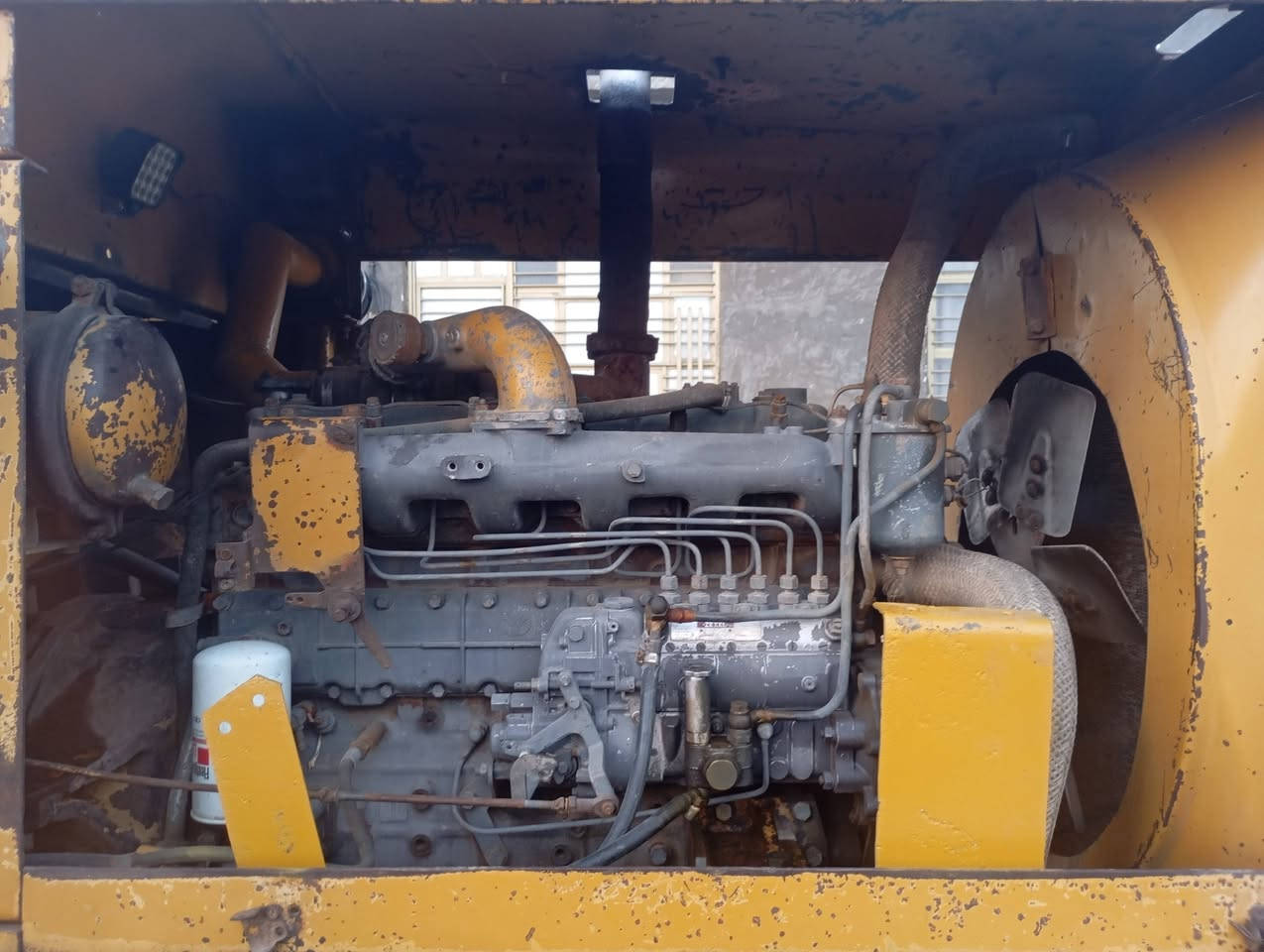 للبيع محرك دايو 102 فقط بيه بخار /***********
