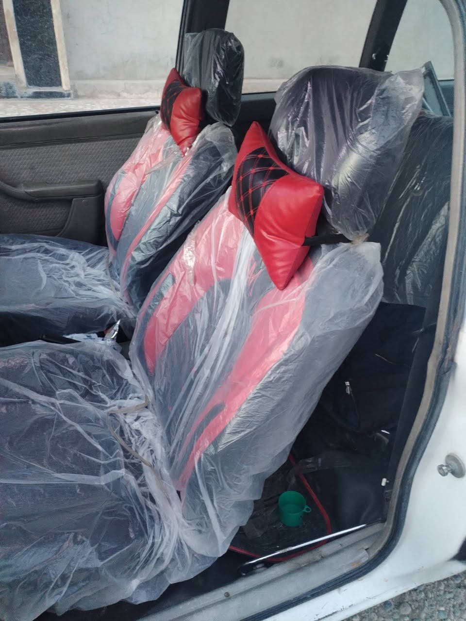 كاديت ستيشن 91 تك باب كاربون بانزين بيها
سنوية 2028
رقم الألماني نينوى محرك بي تنقيص  شي قليل  دوشمه جديده تحويل مباشر من الشرعي   السعر 25 بي مجال 
***********
***********
