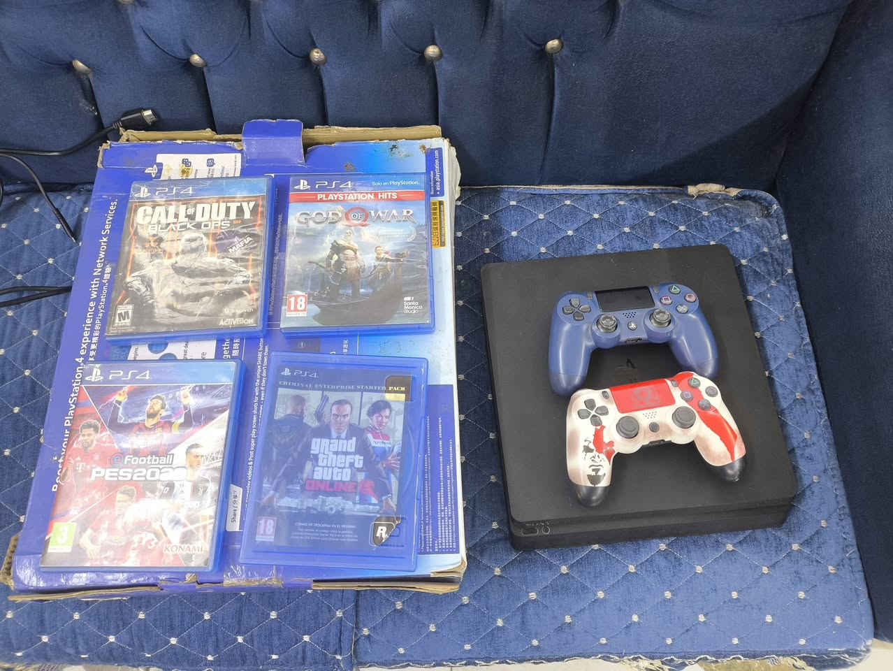 السلام عليكم
بلي فور سلم 
ذاكره ٥٠٠
مع يدات ثنين
مع خمس اقراص 
اربعه كدامكم واحد بل بلي 
السعر 220وبيه مجال 
المكان بغداد الشعب
متوفر خاص 
وهذا رقمي ***********
