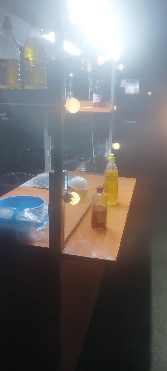 عربانة البلبي للبيع مع الاناره مع منضم وصوندات 
سعر ٢٢٥ مكاني شارع ٨٠ مال نجف قرب الاستداره 
لتواصل ***********
