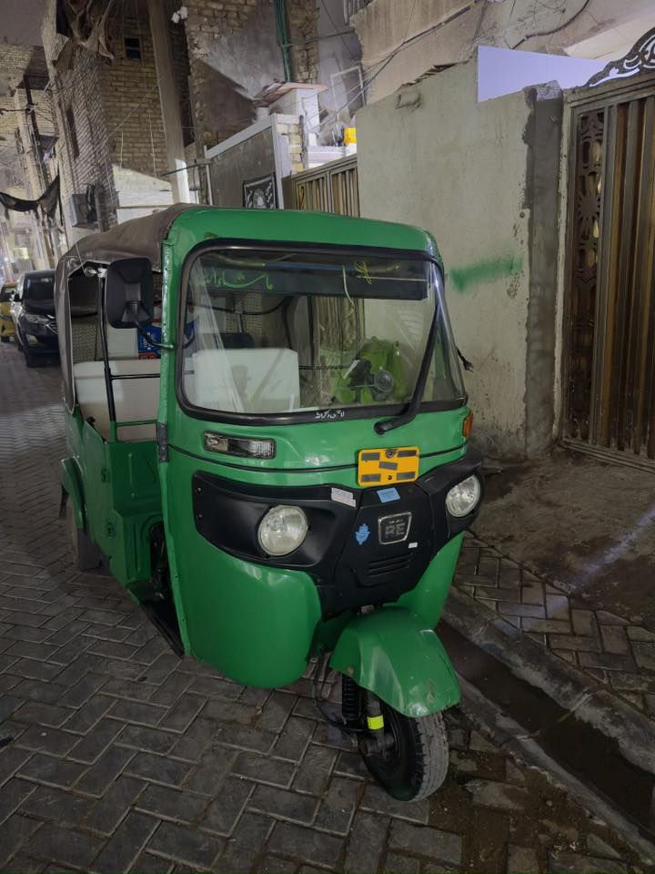 السلام عليكم 
2022
لوحات بغداد رقم انكليزي 
تحويل ثاني يوم
مكينه مجفته 
بيه صبغ  بصف الباب مال العبري اليمنه وبيه صبغ جوه البكلايت مال اليسره 
السعر 8700 وبيه مجال 

مكاني مدينه الصدر
رقمي ***********
