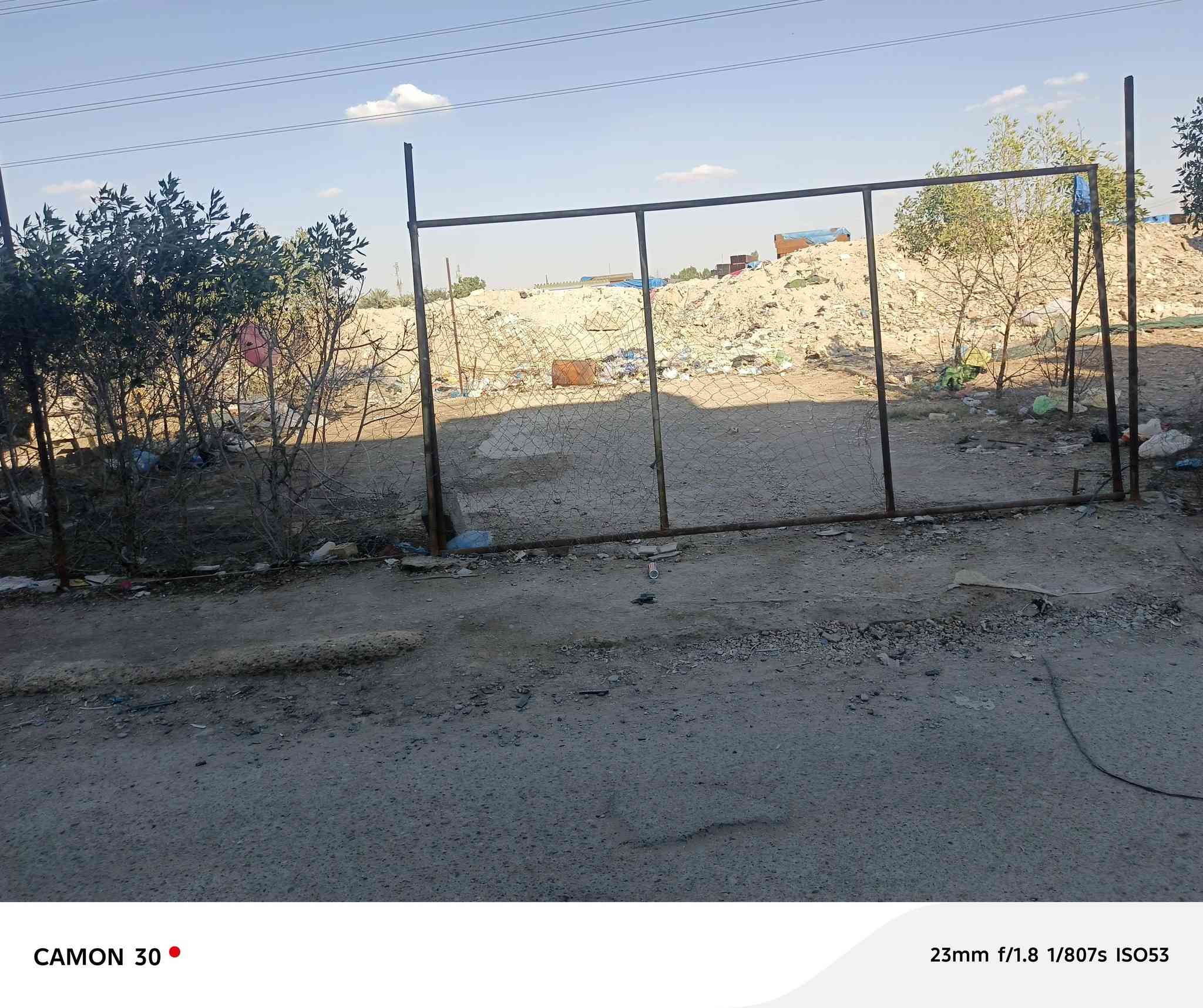 دار للبيع الدورة ابو دشير 🚨
زراعي ابو كرار سند ٢٥  
المساحة ٥٠ متر   الواجة ١٠
٢ غرف نوم سويت
مطبخ واستقبال 
وبي تشجير ١٠٠ متر 
كامل خدمات  مجاري ومي🫗🌧
 وكهرباء وإنترنت🛜 
موقع جدا حلو السعر 
٨٣ مليون وبي مجال قليل الاستفسار 
***********
*********** 
او مراجعة مكتب ليث الجبوري للعقار
