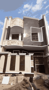 *********** كربلاء المقدسة قرب الامام الحسين ع حي العباس للبيع دار مساحته 100 متر طابقين بناء درجة اولى سند 25 إقرار محكمة من صاحب الأرض مباشر باسمك للاستفسار اتصل بنا
