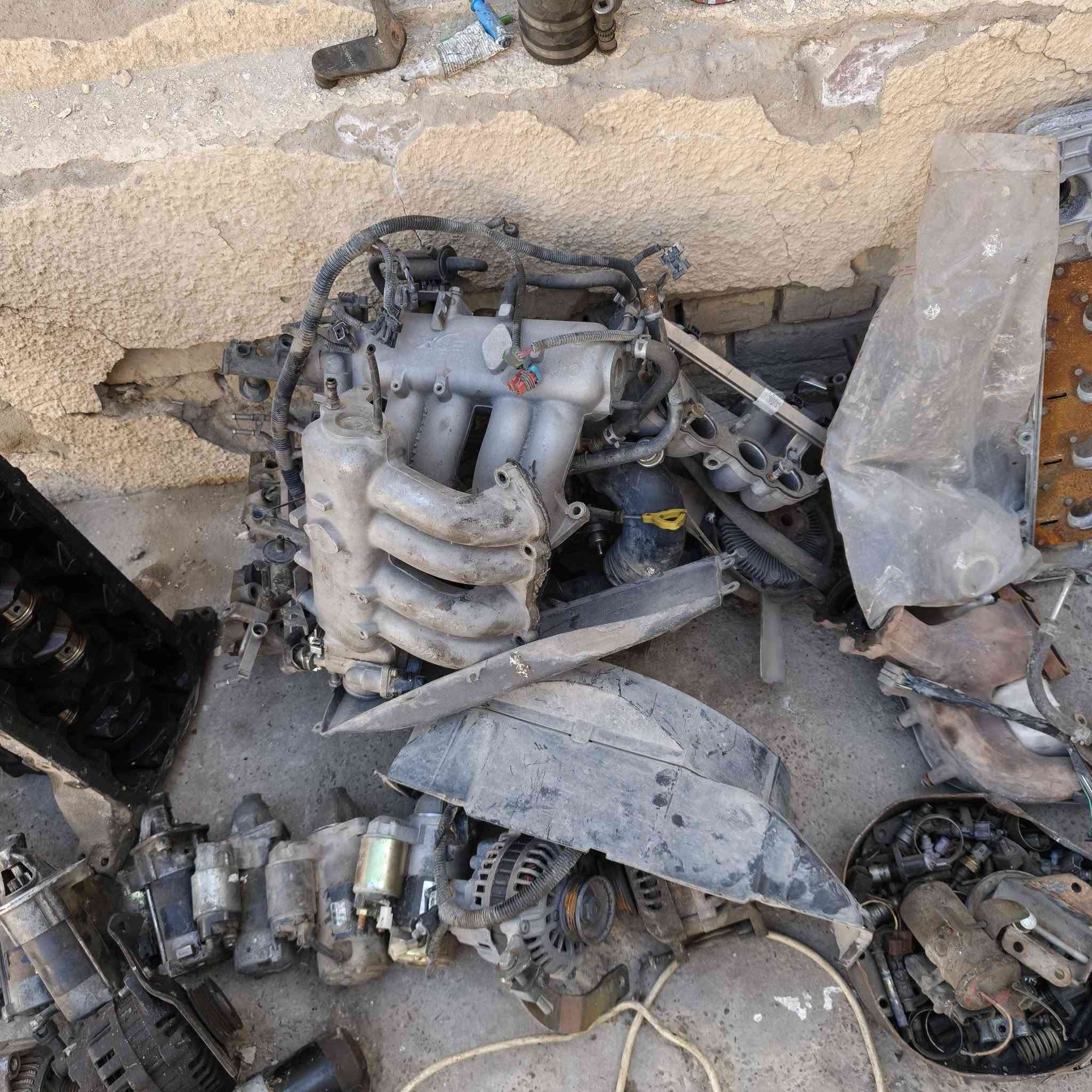 السلام عليكم شباب كلشي موجودللفتون تفصيخ اصطاب اكسلات طبلات شفتات هدروليك بيبان كيرات نجي مكانيك وكهربائي خابروتدلل ***********/***********
