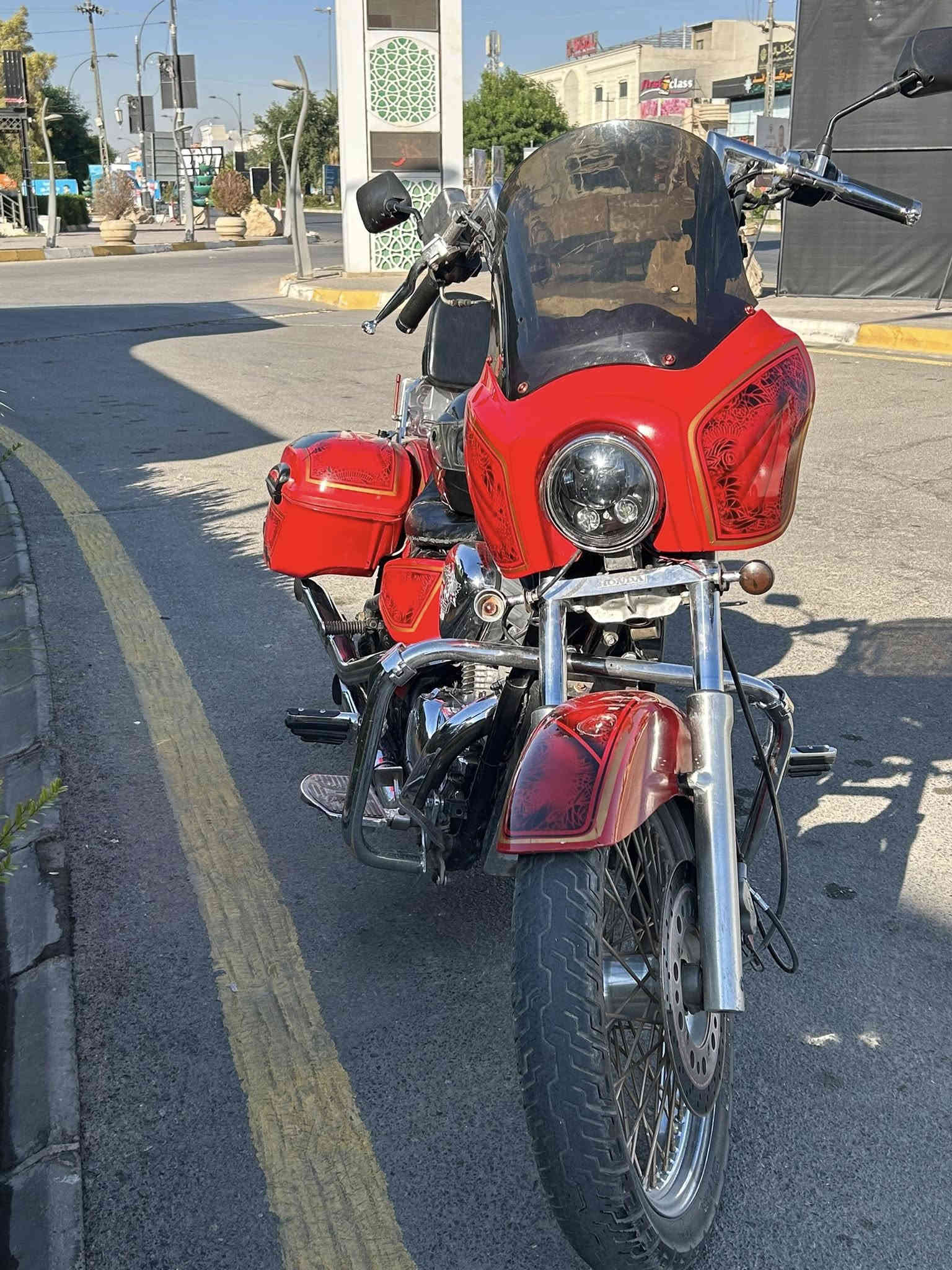 السلام عليكم 
للبيع 
دراجة هوندة ستيد 600cc 
موديل 1991 
((رقم وسنوية))شرط التحويل 
عليها تزويد خير من الله 
استيرن عالي 
لايت امامي زنون
جنط جانبية (فايبر كلاص) 
موشم وشم حلو 
كشن تغليف جلد جديد 
دوسات تزويد
دوسات استرايح 
دهن امزويل جديد ما صارله اسبوعين
مي راديتر جديد انتيفريز الأصلي 
الدراجة شلعة ومعدل خير من الله 
بيها نواقص فقط هورن واشاير 
السعر المطلوب 20 وبيها مجال 
مكاني كركوك ما متواجد ع فيس
الرقم : ***********
