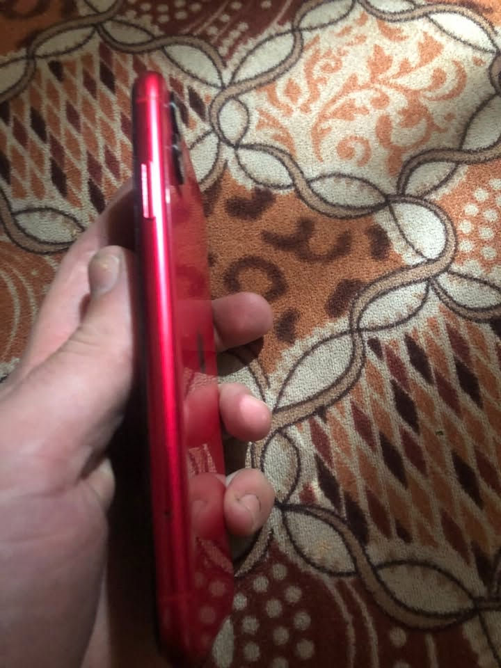 ايفون11
ذاكره128
بطارية75بدون صرف والله شحنها حيل حلوو
نضافتة مثل متشوفون
الجهاز مامصلح امانة الله وبعده وترر
مكاني خمسه كيلو سعره٢٧٠ 
يرهم مراوس وحسب الاتفاق 
***********
واتساب فقط

