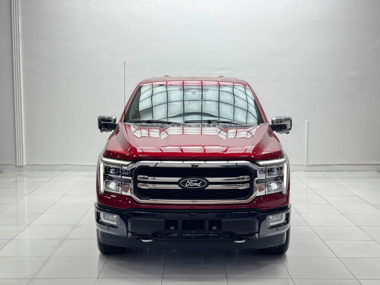 السلام عليكم

للبيع :  Ford  /  2024  /  F-150 

المواصفات: LARIAT 

الضرر : جاملخ واحد تعديل بارد

السيارة بدون رقم تترقم شمالي 

السعر : 37000$

للاستفسار : ***********

عنوان السياره : أربيل شارع 100 معرض فجر الخليج أربيل, العراق

