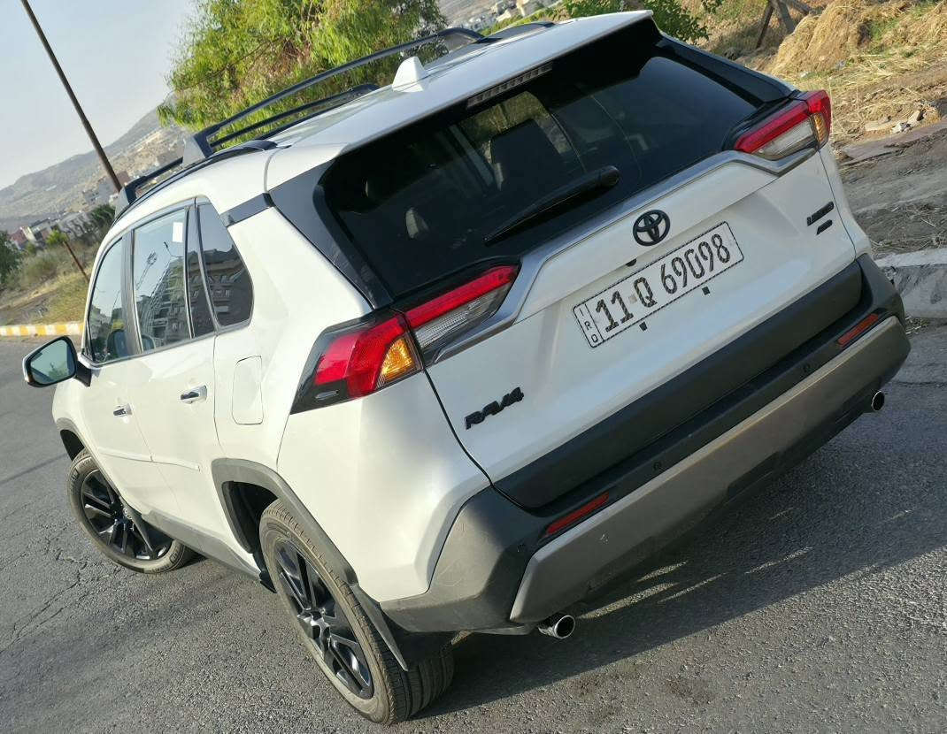 2024 TOYOTA RAV4 LIMITED 4X4
تويوتا راف4 لمتد موديل 2024 دفع رباعي و بانزين وارد امريكي ماشية1400 ميل يعني شبه صفر مدفوع الكمرك و ورقم بغداد الاوربي الجديد السعر 31,000$ ومجال بسيط

المواصفات:-
فول مواصفات 1/1 اعلى فئه في الراف فور البنزين
لون ابيض-محرك 4 سلندر -سعة 2.5 لتر -219 قوة حصانية-عزم 225 نيوتن-النظام AWD دفع رباعي مع بكرة تحكم-سلايد-كيجات ديجيتل -جنطة كهرباء شفط-مقاعد كهرباء جلد مع تبريد وتدفئة في المقاعد الامامية والخلفية وخزن ميموري-اوتو هولد-دخول وتشغيل بصمة -ويل 19 انچ بلاك توب-8 ايرباگات -حساسات امامي وخلفي -كاميرا خلفي دوارة عالية الدقة والوضوح- 6 سماعات سماعات JBL - نظام كار بلي-ستيرن تحكم جهتين مع تدفئة ستيرن-رادارات جانبية وامامية وتوقف تلقائي- تثبيت سرعة-مرايا الداخلية تعتيم اوتوماتيکي -منافذ شحن للموبايل Type C-تبريد وتدفئة - منافذ هواء الخلفية-لدات نهاري - بلاجكتورات ليلية -شاشة اشعارات - شاشة مركزية -دبل اكزوز بلادي -زر مانع الانزلاق -زر مانع الانحدار-جامات كهربائي - قفل مركزي - تحكم مرايا كهربائي-حاميلات سقف رياضية
--------------------------- 
الضرر:-قطعة صبغ(صندوق) و تعديل بارد جاملغ خلفي الضرر ورقم الشاصي 2T3N1RFV9RW416311
بجم كبس وجميع الايرباكات سليمة وحجر بيئة ضمان
العنوان / دهوك
السعر:- 31,000$ ومجال بسيط 
للراغبين والجادين الاتصال على الخاص 
#rav4limited #baghdad  #AWD دهوك, العراق


**إذا كنت صاحب هذا الإعلان وتريد حذفه لأي سبب، رجاءا أرسل رسالة إلى الدعم الفني**