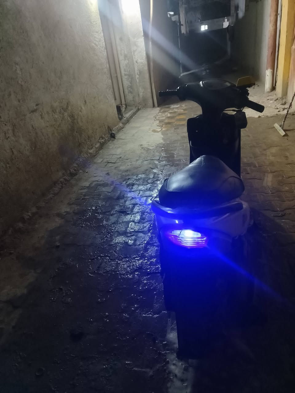 من رخصت مدير الكروب ماكس عدله
مفتوحه مزودها بوشه 55
درجه حلو كدامك بتصوير
هذا رقمي ***********
