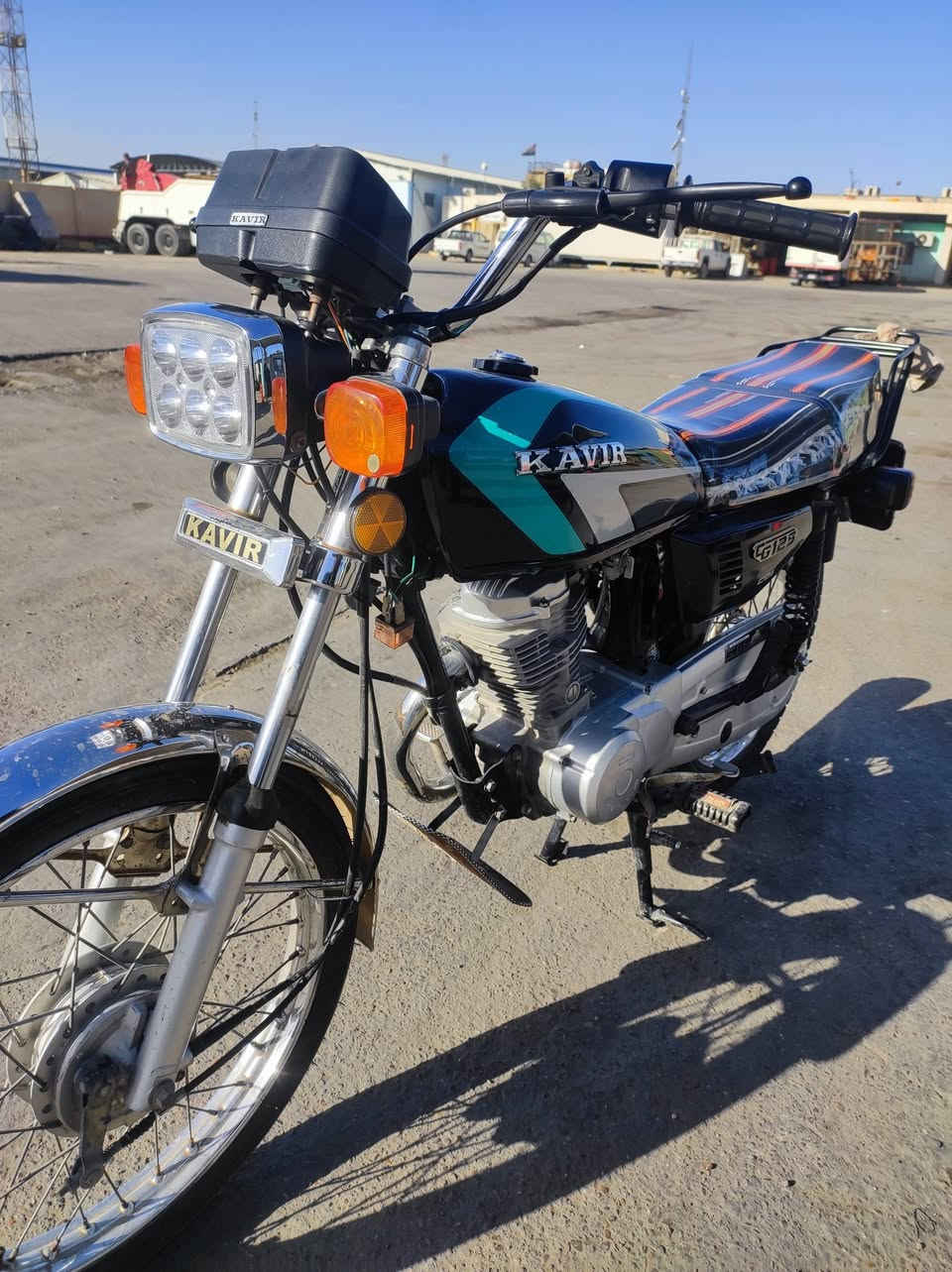 سلام عليكم شباب دراجه للبيع دراجه كڤير 3قطع ملحه دراجه ما مفتوحه رقم ***********
