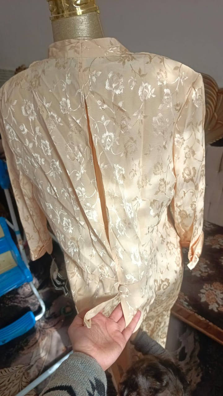 فساتين جديد شاهد الله كسر كيس تخبل اسعارهن ع 15/20/25/30 فقط قديفه 30ويخبلن باللبس توصيل ناصريه فقط عندي


**إذا كنت صاحب هذا الإعلان وتريد حذفه لأي سبب، رجاءا أرسل رسالة إلى الدعم الفني**