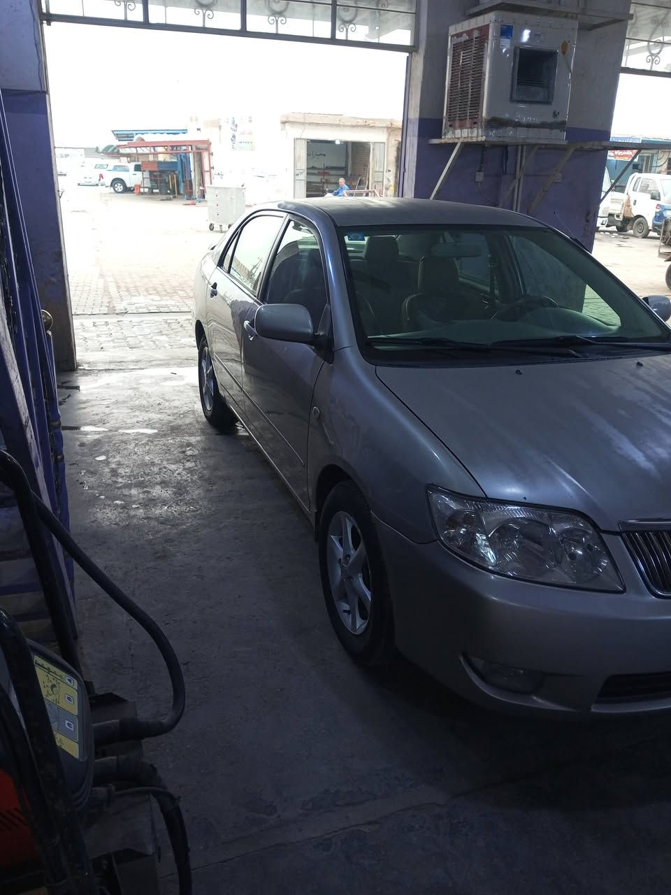 السلام عليكم 
كورلا بيكاتشو موديل 2007 
محرك 1800 رقم بغداد انكليزي
بأسمي تبريد ثلج وتدفئة كلة شغال
 بيهة صبغ باب خلفي وداير جاملغ
السيارة جاردة مكاني واسط السعر 92 وبيهة مجال
الرقم *********** .....
