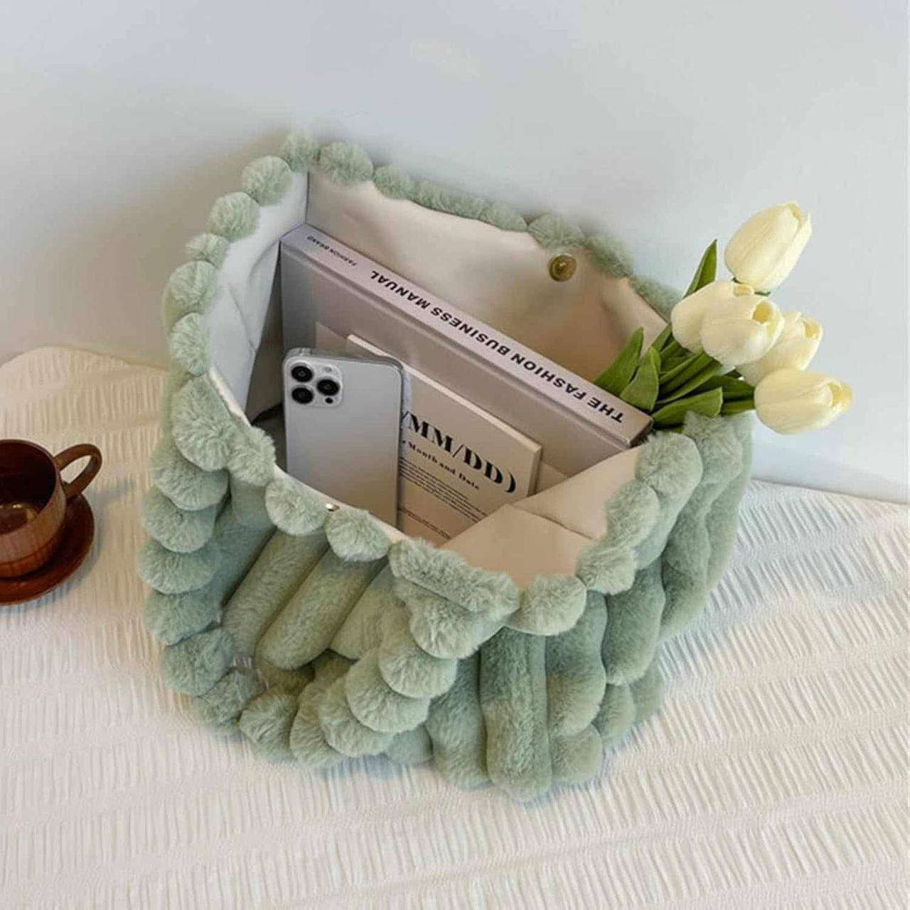 رجعنا بأجمل قطعة نسائية لكل صبايا والسيدات  
🔸 سبور شيك جامعية
🔸 قماش فرو
🔸حجم كبير
🔸ومتوفرة كل ألوان 

قطعة فيها مشكلة مكفولة علينا تتبدل او ترجع مع المندوب."
~راسلونا لتفاصيل اكثر ✨ 

توصيل ضمن العراق
شحن كافة محافظات 
حسابي ع الانستا
https://www.instagram.com/butterfly.bags1m?igsh=MTJiaXh1ejNienlrMA==


**إذا كنت صاحب هذا الإعلان وتريد حذفه لأي سبب، رجاءا أرسل رسالة إلى الدعم الفني**