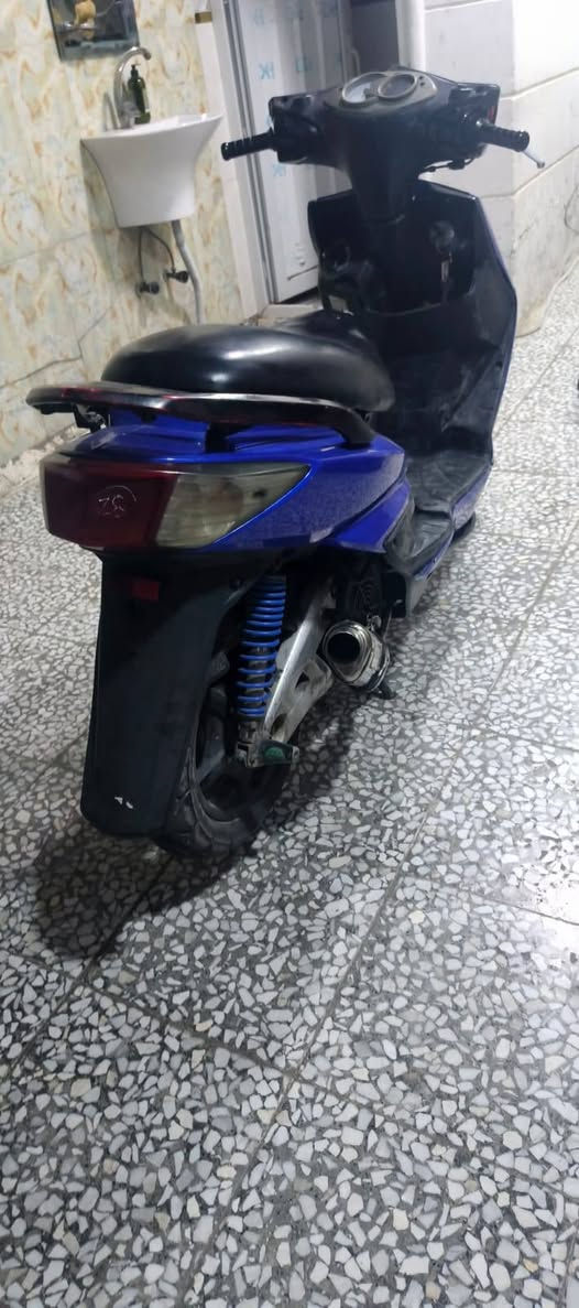 دراجة سكنس فحل نضيفة
كهربائيات شغالة الدراجة سلف وهندر
سعرها 400الف وبيها مجال مكاني بغداد مدينة الصدر فلكة مضفر رقمي *********** واتساب متوفر فيس ما متوفر
