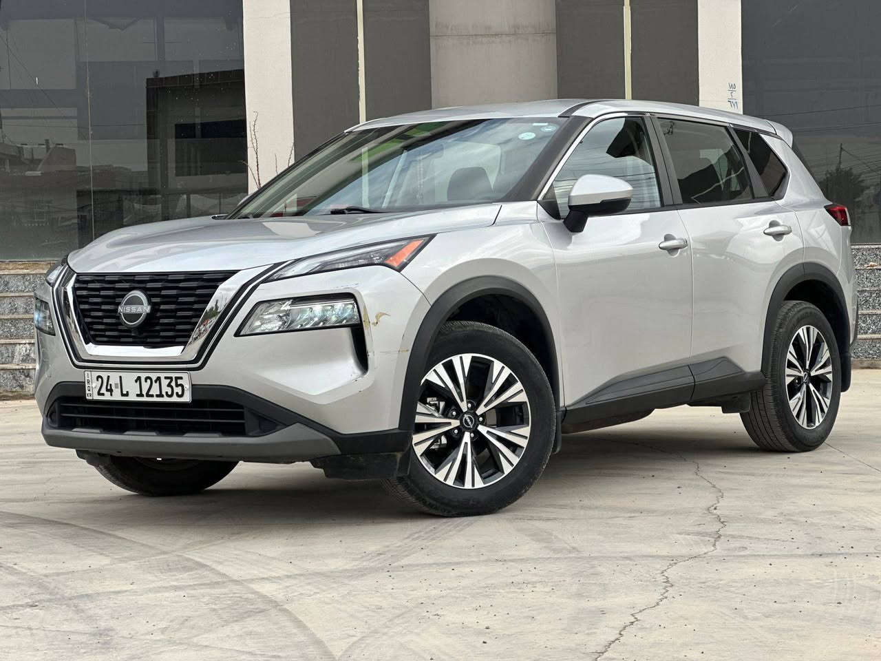 السعر 180$$     ***********
نيسان روج موديل 2023 ماشيه 30 كلين بدون صبغ بدون ضرر مواصفات SV سنويه رقم جديد بأسمي شرط الوكاله والتحويل رادارات أمامي وجانبي كشن كهرب شاشه وكامره 3انطمه قياده الاقتصادي ونورمال وسبورت
قطعتين تبريد تشغيل عن بعد
