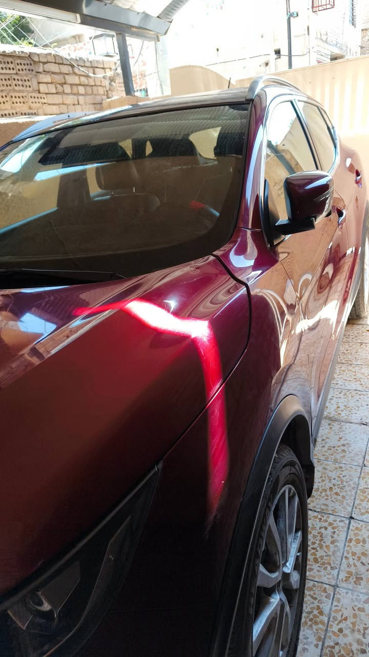 السلام عليكم سياره للبيع روج سبورت موديل 2022 سونر موجود حادث من الباب  بصمه باسمي صبغ ثلاث قطع نظيفه  رادار قطعتين تبريد فول مع تدفئة كراسي تدفئة وتبريد  بيه كثير مواصفات حلوة على ايدي تخم جديد الشراي يتصل بي على رقمي ***********
