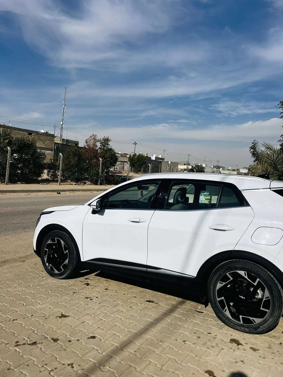 بيع مستعجل سبورتج 2023 
مكفوله من الصبغ  والحداديه والتبريد وتخم تاير 
ماشيه 67
رقم بغداد جديد بأسمي 
بيها بارد قليل جداً  
السعر 195
مكاني نجف الرقم ***********
