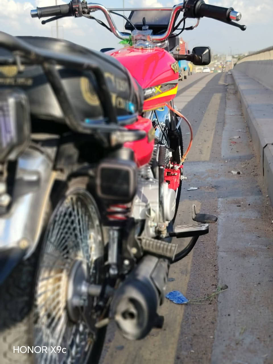 سلام عليكم ورحمه الله وبركاته شباب دراجه تايكر موديل 26 مكفوله كهربائيات كله شغاله دراجه شلع ومعدل مفوله اوراق أصولي مكاني بغداد السعر 700 وبيه مجال ***********
