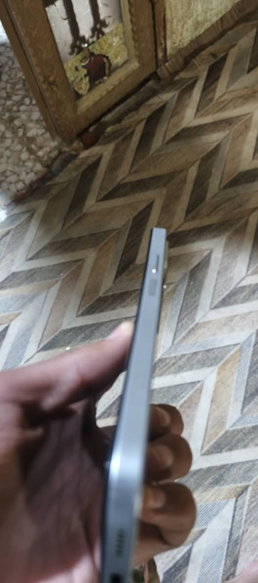 السلام عليكم ورحمة الله و بركاته
جهاز هونر x6c 
الذاكرة 256 G والرام 6+6
البطارية 5300 mlh
المعالج helio g81 ultra
الجهاز نظيف بس الكاميرا مكسورة مثل ماموضح بس الكاميرا تشتغل
الكاميرا 50 + 0.3 ميجابكسل
الشاشة 120 هرتز

السعر 135 وبي مجال

للتواصل واتساب :-
***********
