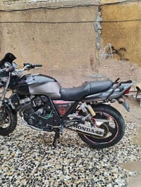 للبيع فقط مستعجل مليون و٤٠٠  وبيه مجال بغداد مدينة الصدر ٠٧٧١٣٢٦٧١٩٨