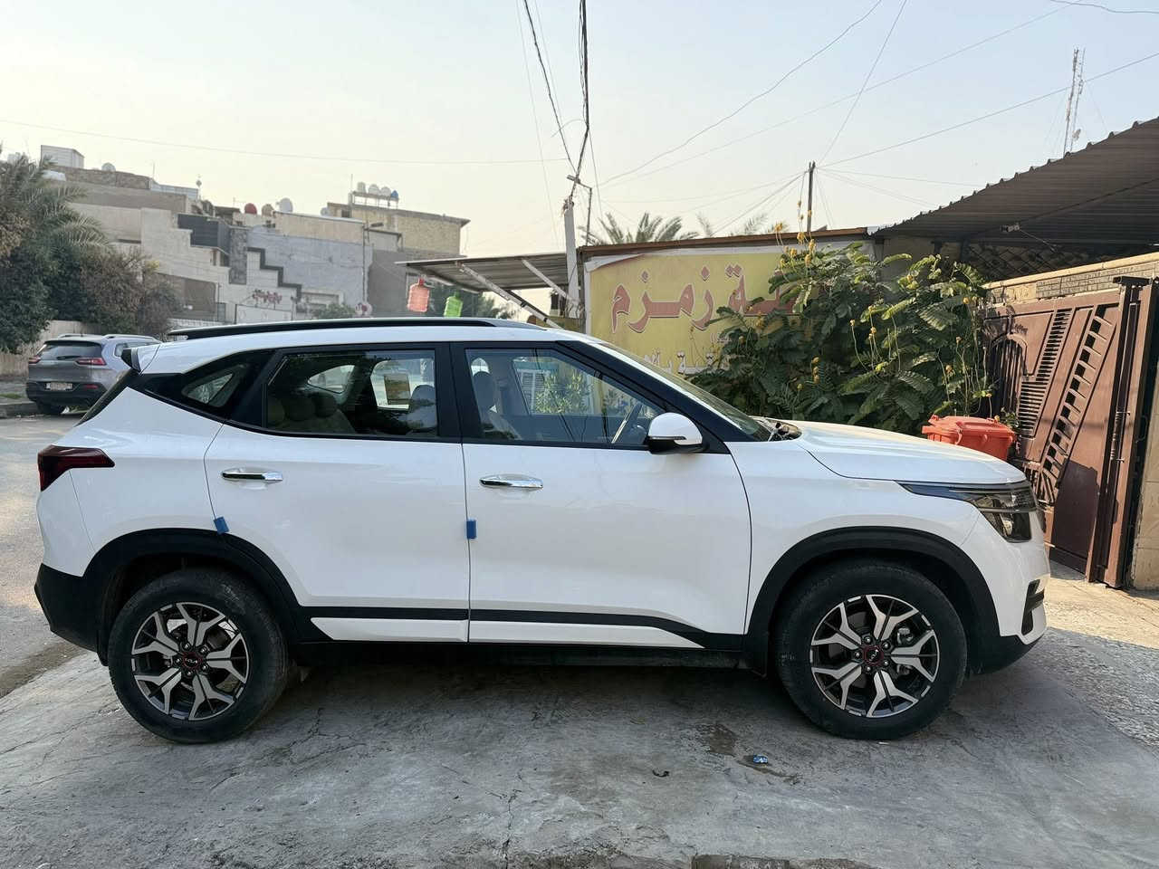 سلتوس 2022
خليجي بدون صبغ 
4 سلندر 
محرك1.600
33.000كم
مقاعد جلد
كاميرا خلفية
مثبت سرعة 
شاشة كار بلاي 
مكانها بغداد الاعظمية
***********
