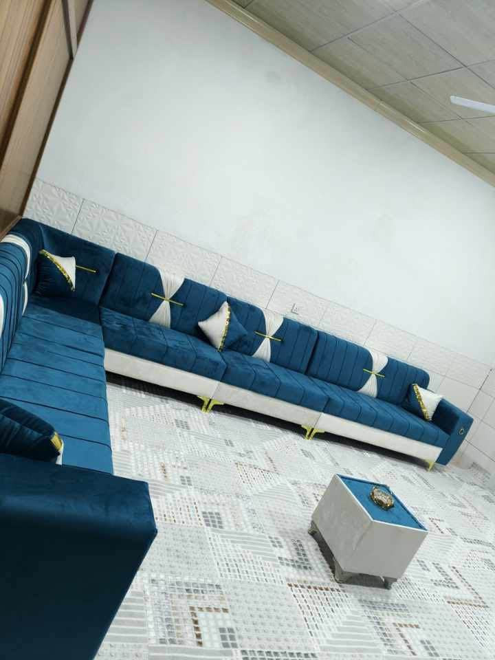 ديوان قنفات 7 متر 10 مقاعد ب350 الف 
جميع القياسات موجودة جميع الاوان موجودة 
الأقمشة 1كتان 
الأقمشة 2 قديفه 
الأقمشة 3 شامو 
للحجز *********** وتساب فقط
يوجد توصيل لجميع المحافظات الزبير, البصرة
